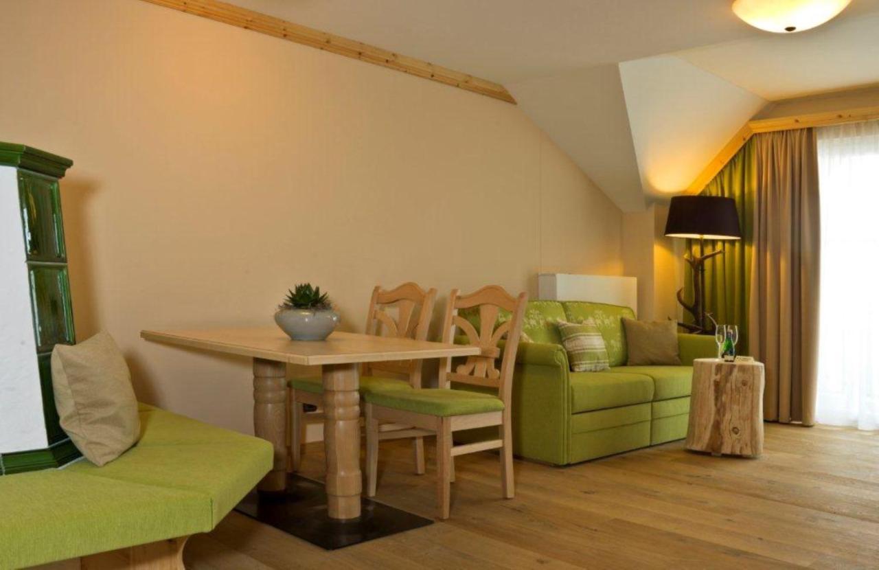 Ortner'S Resort Bad Füssing Екстериор снимка A living room