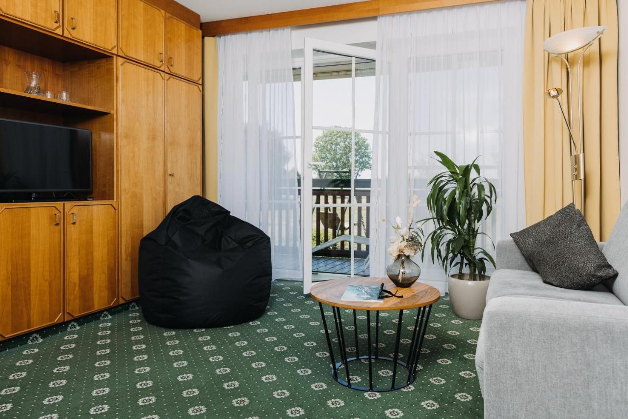 Ortner'S Resort Bad Füssing Екстериор снимка A room at the hotel